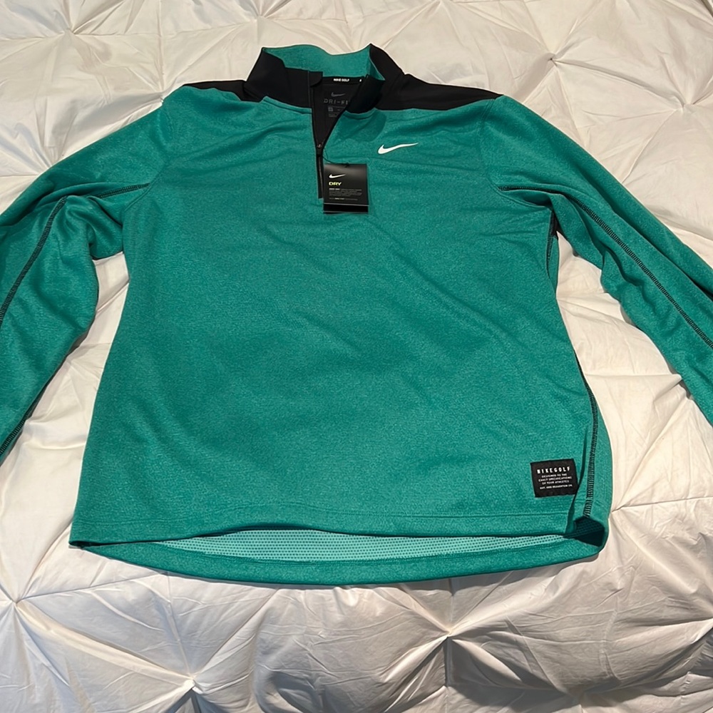 Nike DriFit 1/4 zip pullover. Men’s size medium. Green and black. NWT